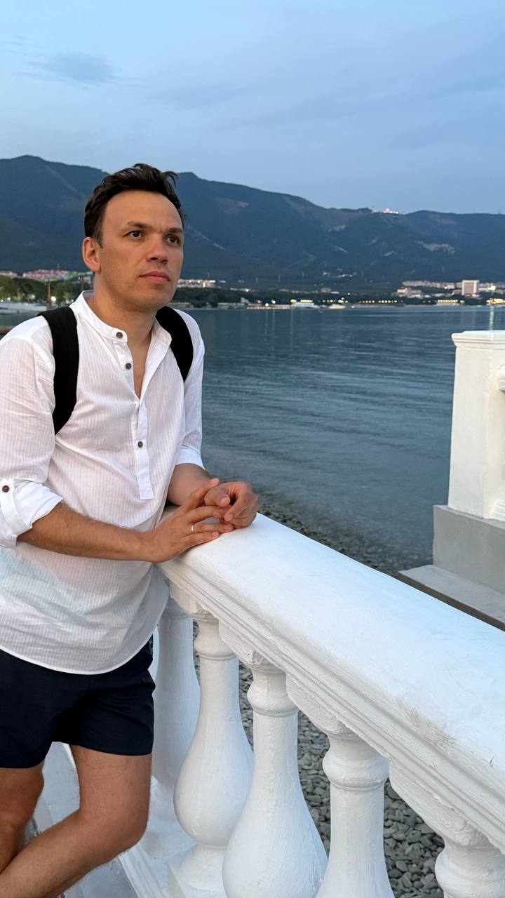 Алмаз Саляхов